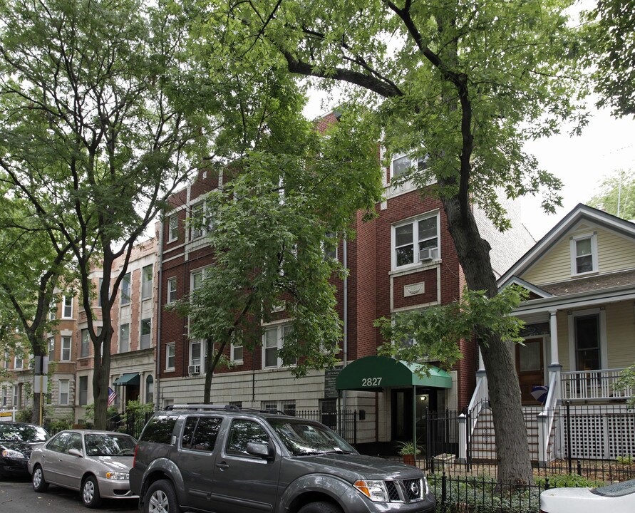 The Stanley in Chicago, IL - Building Photo