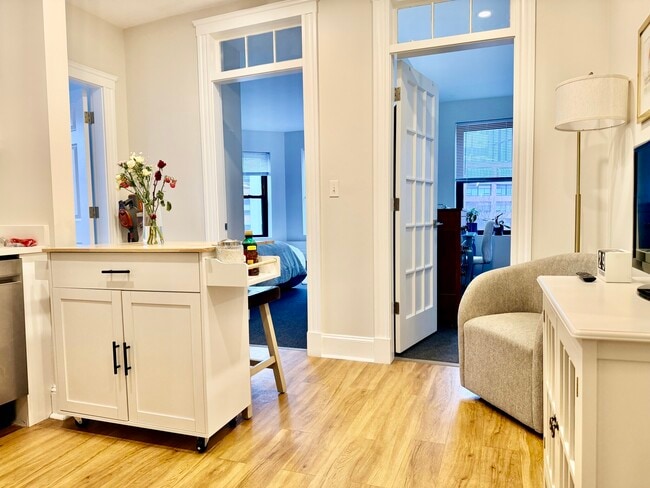 829-833 Beacon St in Boston, MA - Foto de edificio - Building Photo