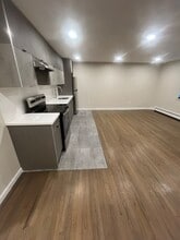 165 Elmwood Ave, Unit 2B in Irvington, NJ - Building Photo - Building Photo