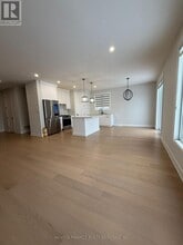 2596 Buroak Dr in London, ON - Building Photo - Building Photo