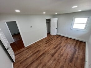 10 Johnson St in Commack, NY - Building Photo - Building Photo