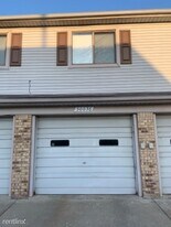 50036 S Jimmy Ct in New Baltimore, MI - Building Photo