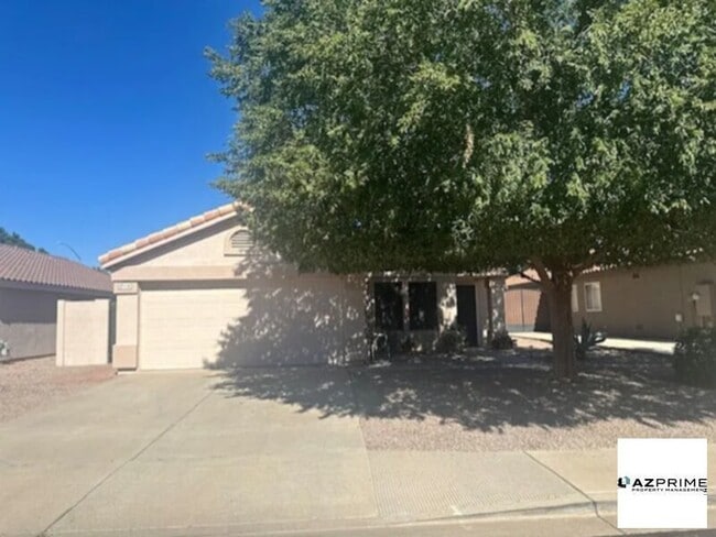 property at 8112 E Olla Ave