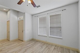 2740 Olympic Park Dr in Grand Prairie, TX - Building Photo - Building Photo