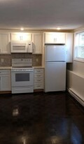 138 Oakland St, Unit #1