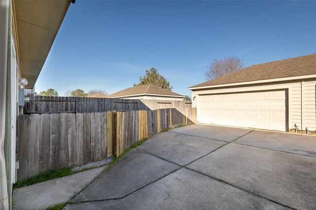 property at 16818 Pine Castle Dr