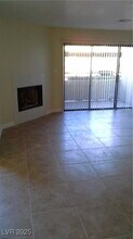 5072 S Rainbow Blvd in Las Vegas, NV - Building Photo - Building Photo