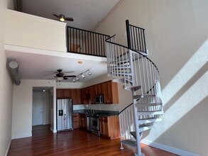 150 E Robinson St in Orlando, FL - Building Photo - Building Photo