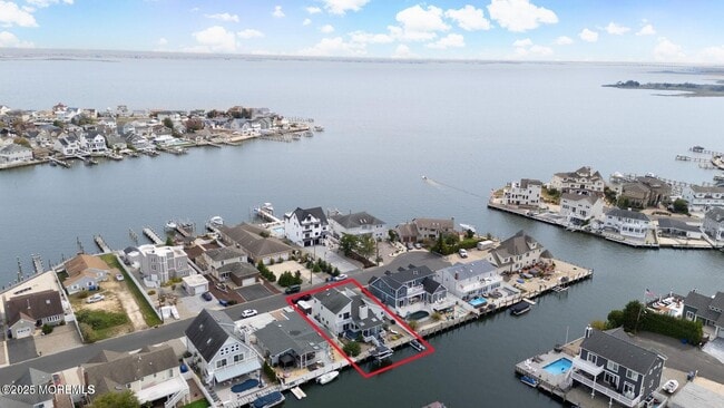 385 Aldo Dr in Toms River, NJ - Building Photo - Building Photo