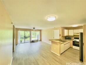 95-270-270 Waikalani Dr in Mililani, HI - Foto de edificio - Building Photo