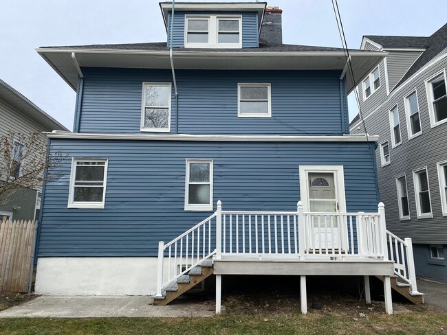 12 Montrose St in South Orange, NJ - Building Photo - Building Photo