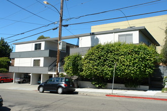 765 Kingston Ave in Oakland, CA - Building Photo - Building Photo