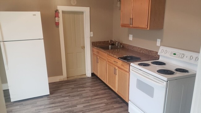 410 S Hayes Ave in Emmett, ID - Building Photo - Building Photo