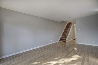 200 & 206 Lakeshore Rd. W in Oakville, ON - Building Photo - Building Photo