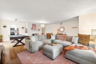 10918 Listi Dr in Dallas, TX - Building Photo - Building Photo