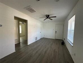 809 W Broadus St in Fort Worth, TX - Building Photo - Building Photo