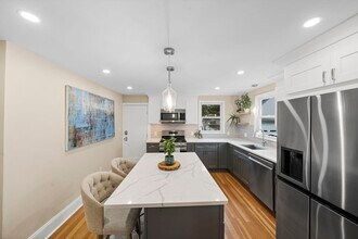 57 Cook St in Newton, MA - Building Photo - Building Photo