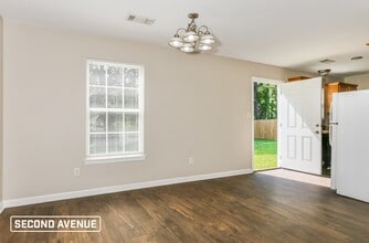 209 Glenn Oak Dr in Benton, AR - Building Photo - Building Photo