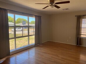 121 Tuna St in Galveston, TX - Building Photo - Building Photo