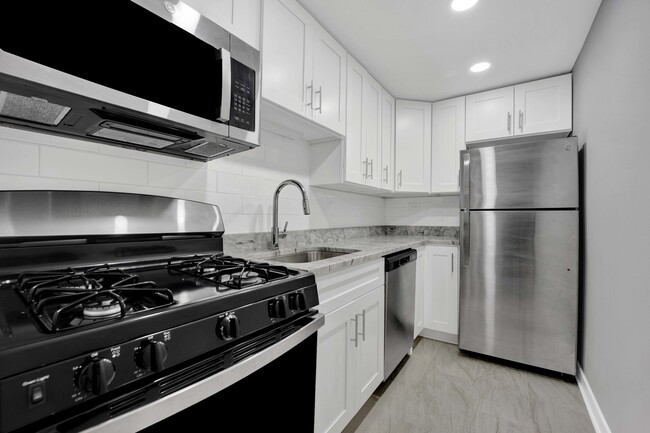 3161 N Cambridge Ave in Chicago, IL - Building Photo - Building Photo