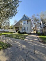 246 W 14th St in Holland, MI - Building Photo