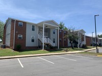 Weaver Manor in Emporia, VA - Building Photo - Building Photo