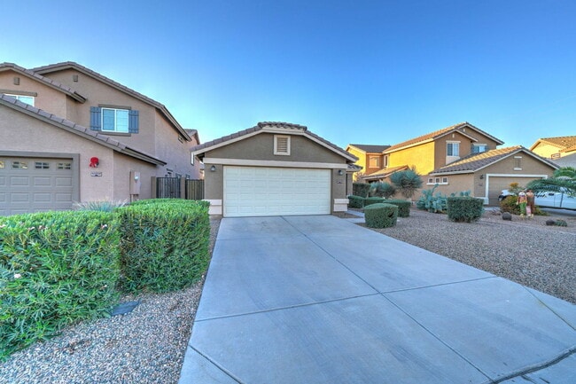 41375 W Cahill Dr in Maricopa, AZ - Building Photo - Building Photo