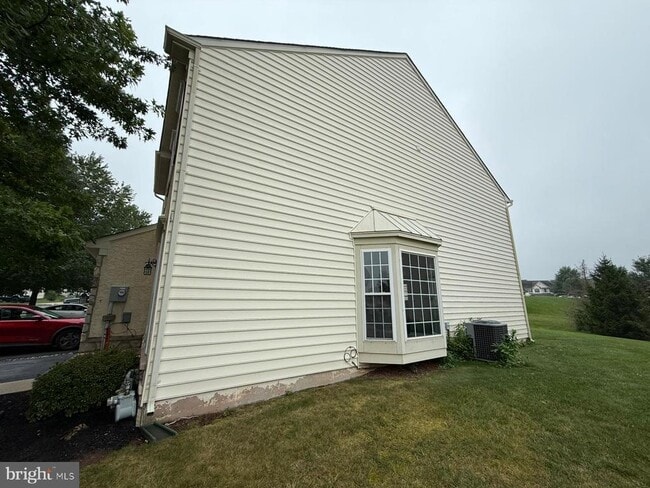 85 N Savanna Dr in Pottstown, PA - Building Photo - Building Photo
