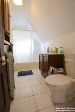 16 South St, Unit 2 in Boston, MA - Foto de edificio - Building Photo