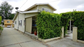 1484 Atchison St in Pasadena, CA - Building Photo