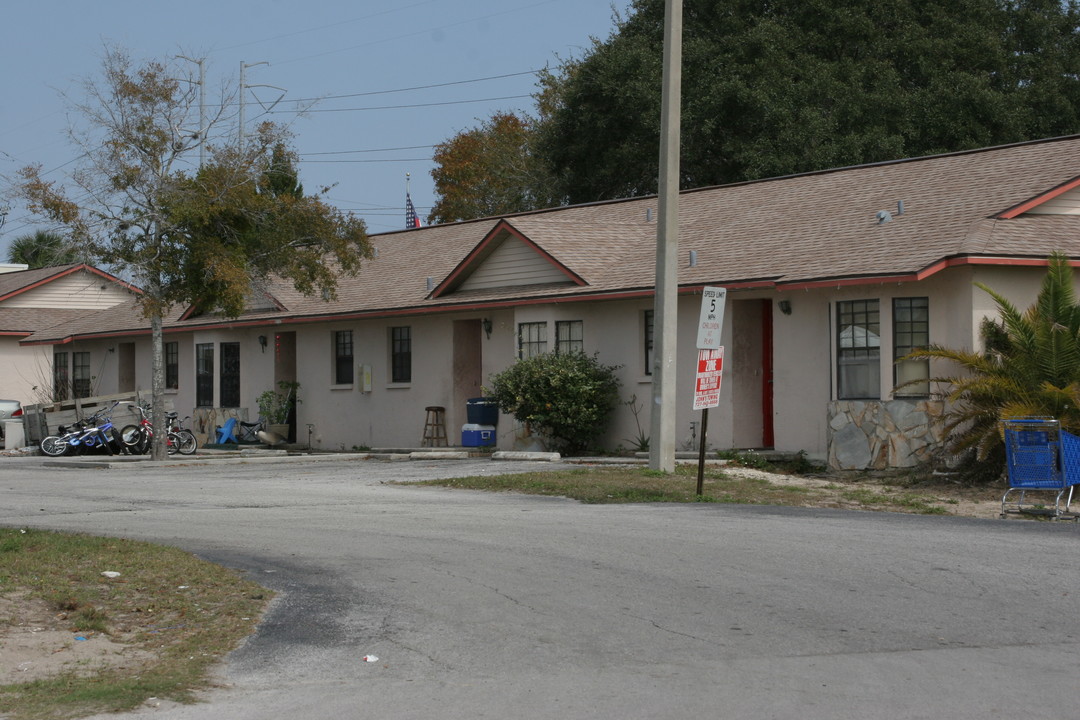 St Michaels in Tarpon Springs, FL - Building Photo