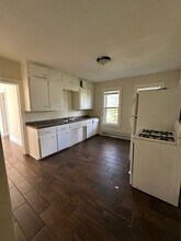 583 Reaney Ave E in St. Paul, MN - Building Photo - Building Photo