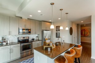 The Morris in Nashville, TN - Building Photo