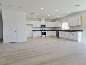 9840 Mesquite Ave in Desert Hot Springs, CA - Foto de edificio - Building Photo