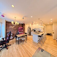 285 Dorchester St in Boston, MA - Building Photo - Building Photo