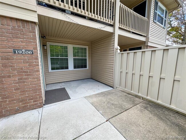 19206 Northridge Dr in Northville, MI - Building Photo - Building Photo