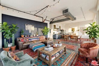 315 E 8th St in Los Angeles, CA - Building Photo - Building Photo