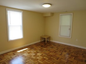 49 Marion St, Unit 2 in Medford, MA - Building Photo - Building Photo