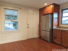 2401 Booth Rd in Honolulu, HI - Building Photo - Building Photo