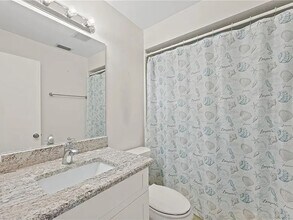 10578 Quincy Ct in Lehigh Acres, FL - Building Photo - Building Photo