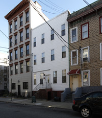 331 Monroe St in Hoboken, NJ - Foto de edificio - Building Photo