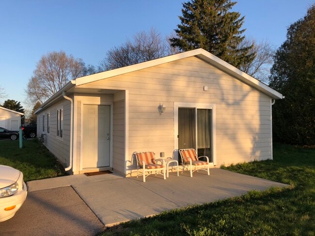 property at 1554 Beloit Ave