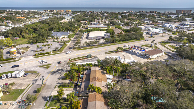 111 Columbia Dr in Cape Canaveral, FL - Building Photo - Building Photo