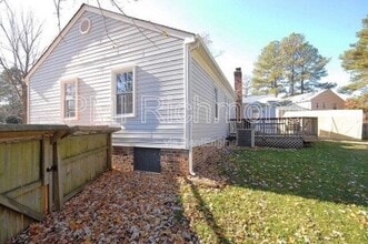 12206 McKenna Cir in Midlothian, VA - Building Photo - Building Photo