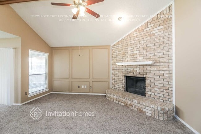 2127 Chapel Downs Dr in Arlington, TX - Foto de edificio - Building Photo