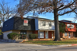 1821-1835 Cherry Stone St Apartments