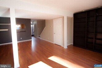 1566 Garden Ct in Charlottesville, VA - Building Photo - Building Photo