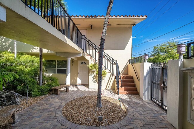 property at 2025 Miami Rd