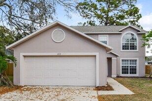 1018 Corkwood Dr in Oviedo, FL - Building Photo