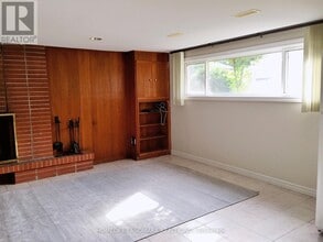 19 Deering Crescent in Toronto, ON - Building Photo - Building Photo